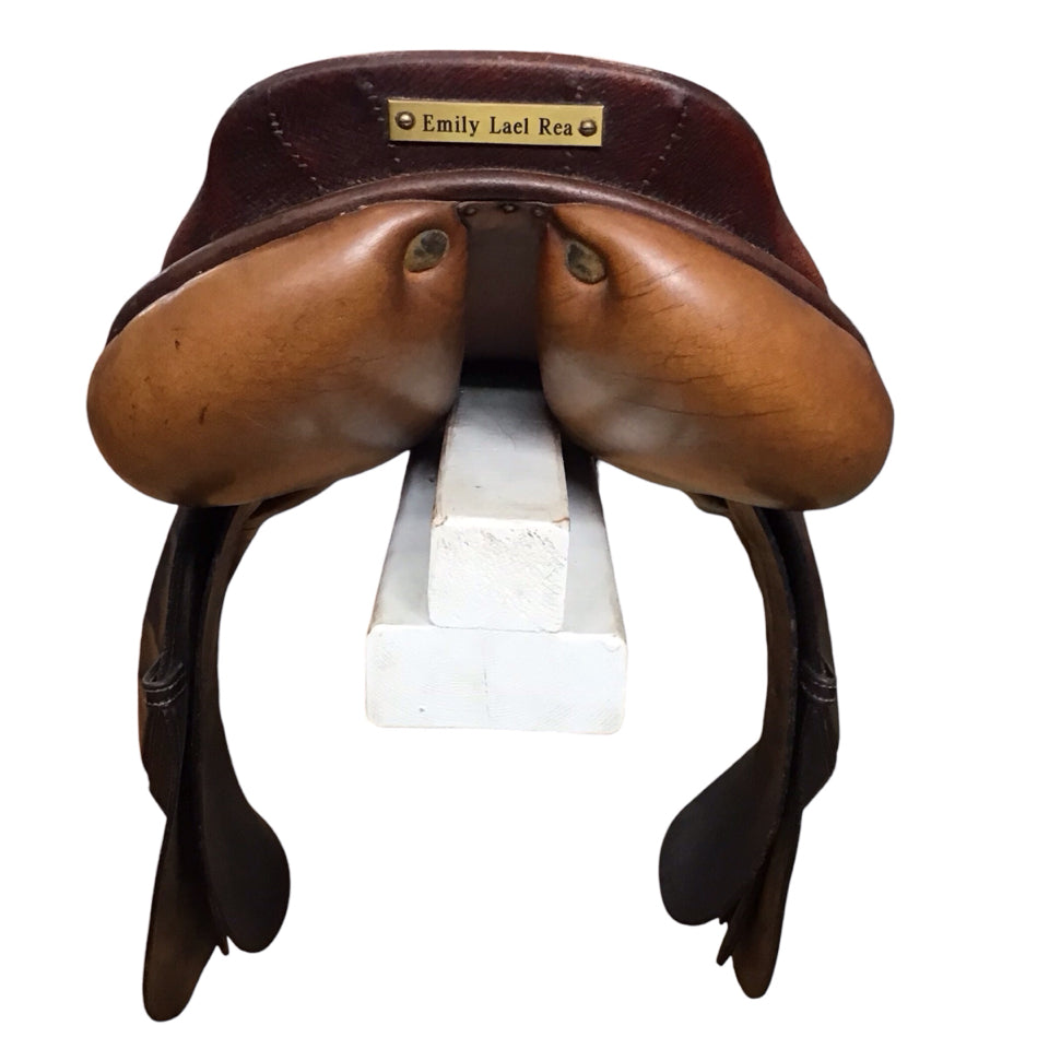 17" Beval Devon Medium Used Hunter/Jumper Saddle - H