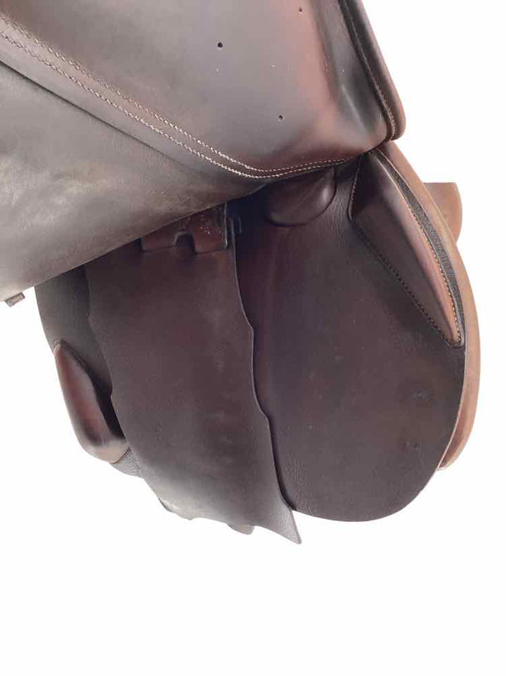 16.5" Devoucoux Socoa used close contact saddle B