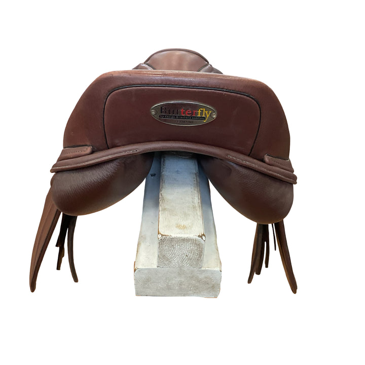 17" Pegasus Butterfly Marla Narrow Used Hunter/Jumper Saddle