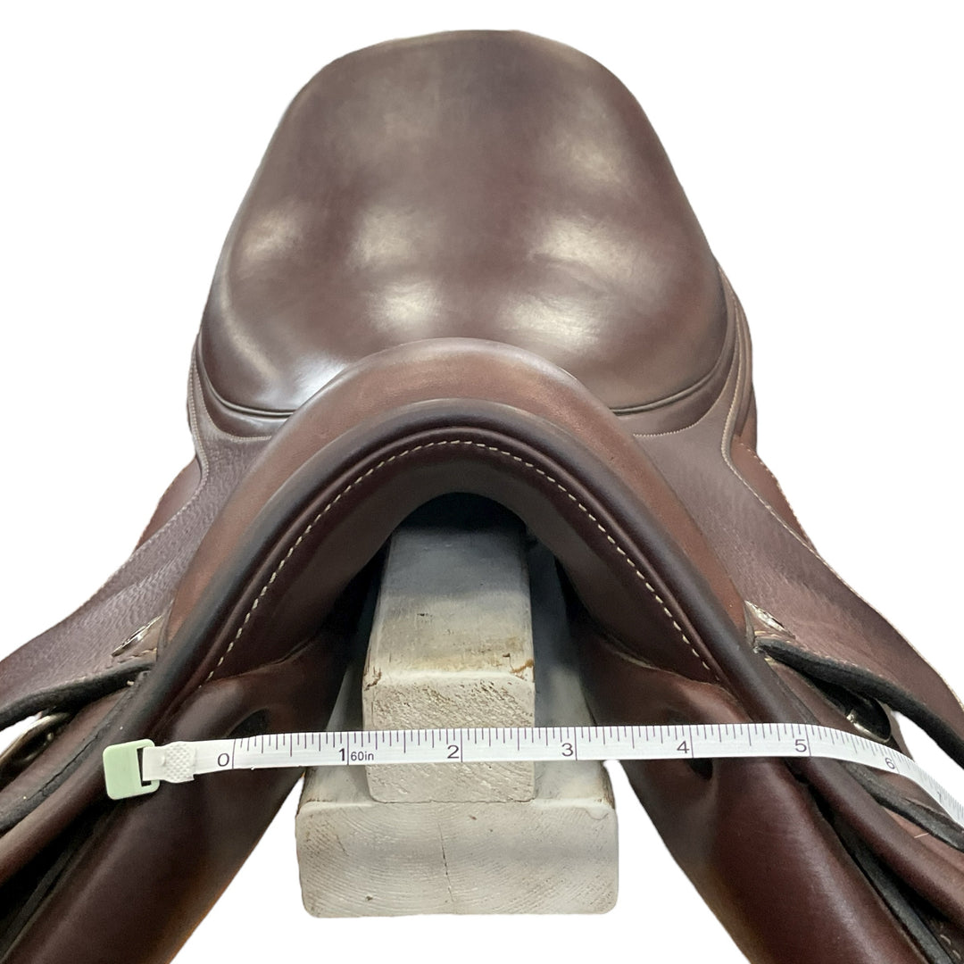 17" Dover Circuit Premier Wide Used Hunter/Jumper Saddle - H