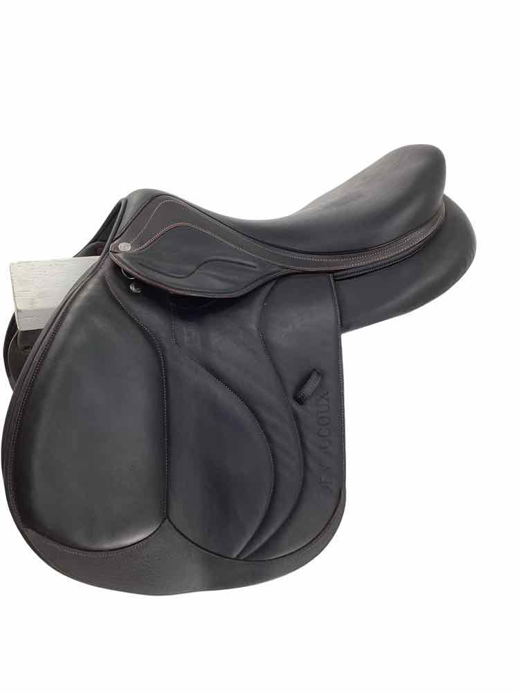 18" Devoucoux Biarritz used close contact saddle