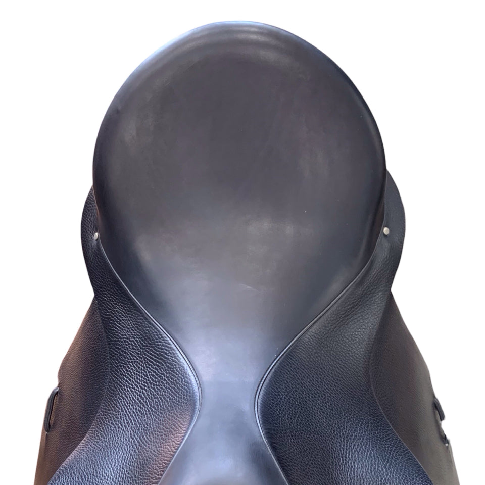 18" Albion Platinum Ultima Adjustable Used Dressage Saddle