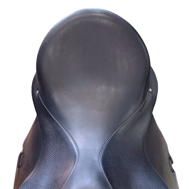 18" Albion Platinum Ultima Adjustable Used Dressage Saddle