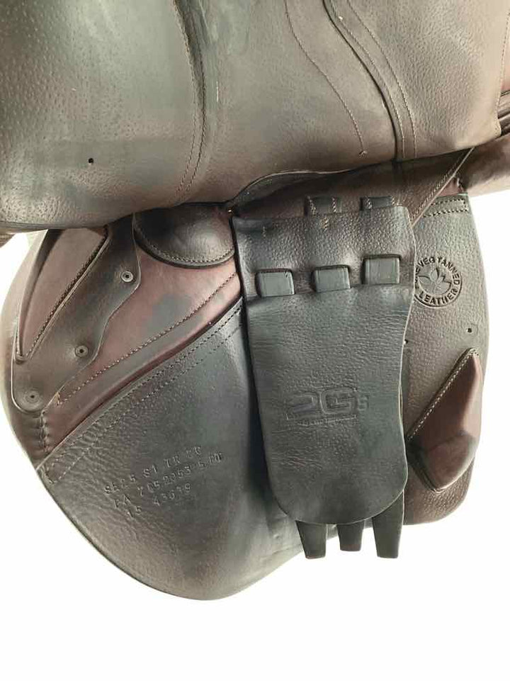 17" CWD used close contact saddle B