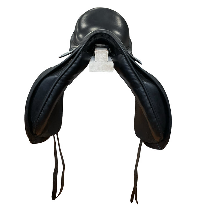 17.5" Centaur Medium Used Dressage Saddle