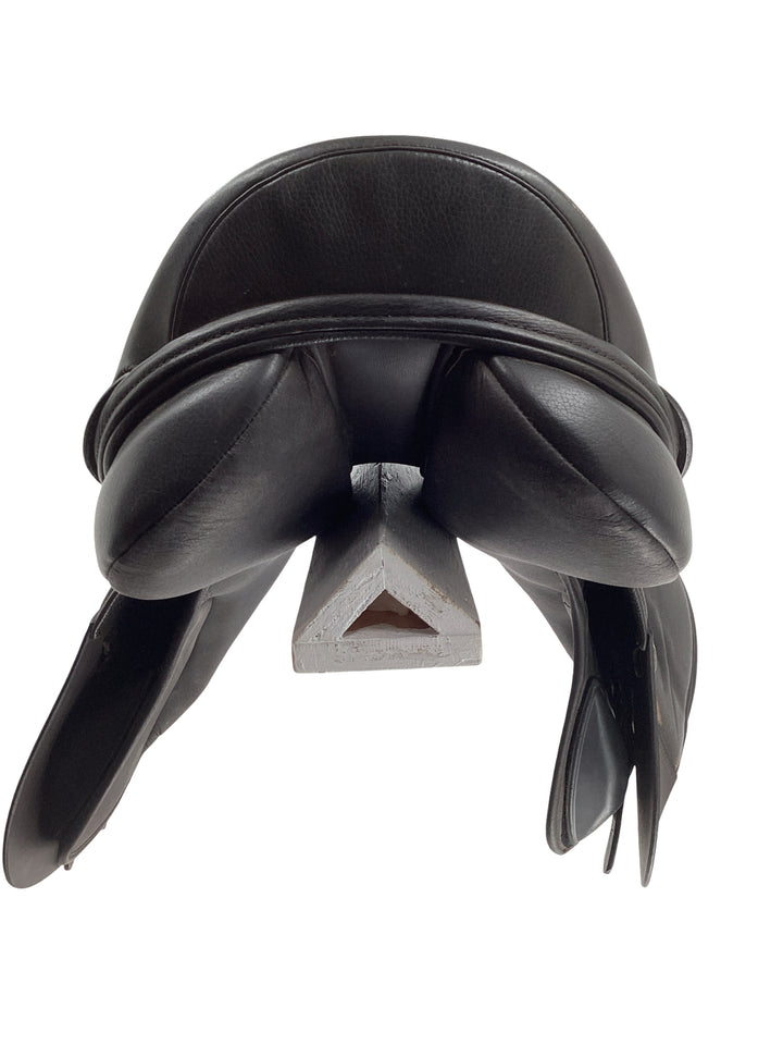 17.5" Thorowgood T9 hight wither compact all purpose saddle