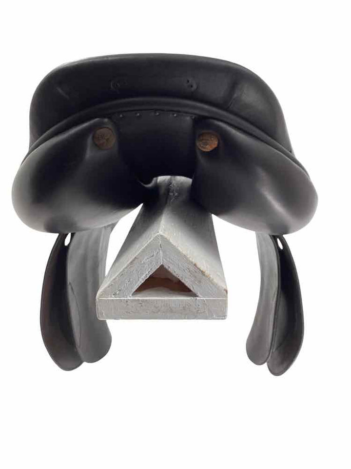 18" Butet used close contact saddle