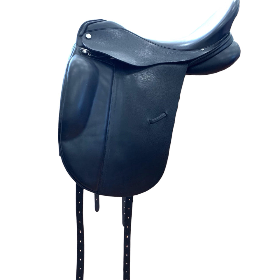 18" Albion Platinum Ultima Adjustable Used Dressage Saddle