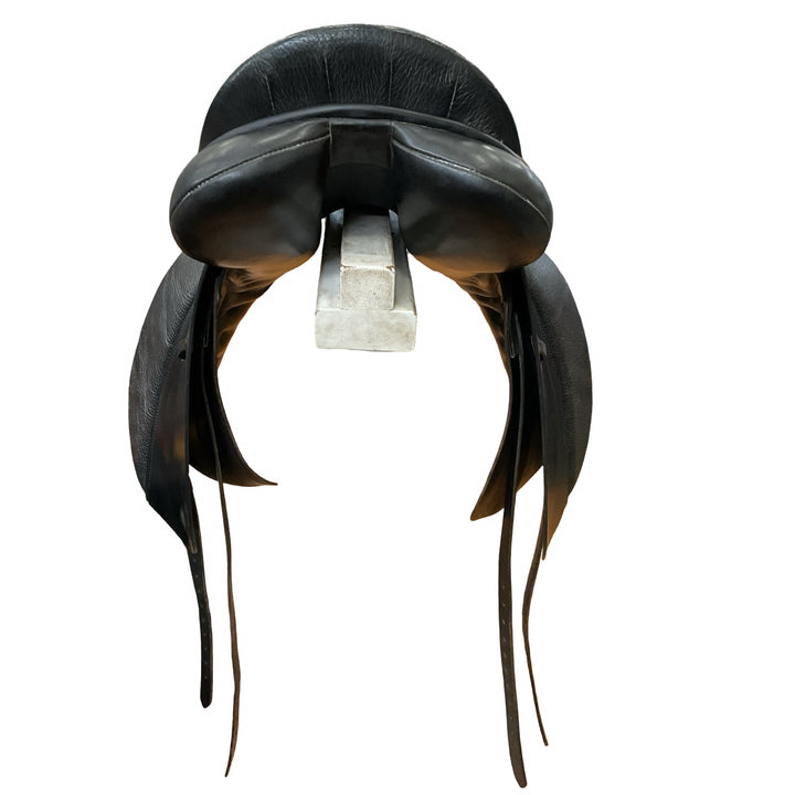 17.5" Rembrandt Wide Used Dressage Saddle