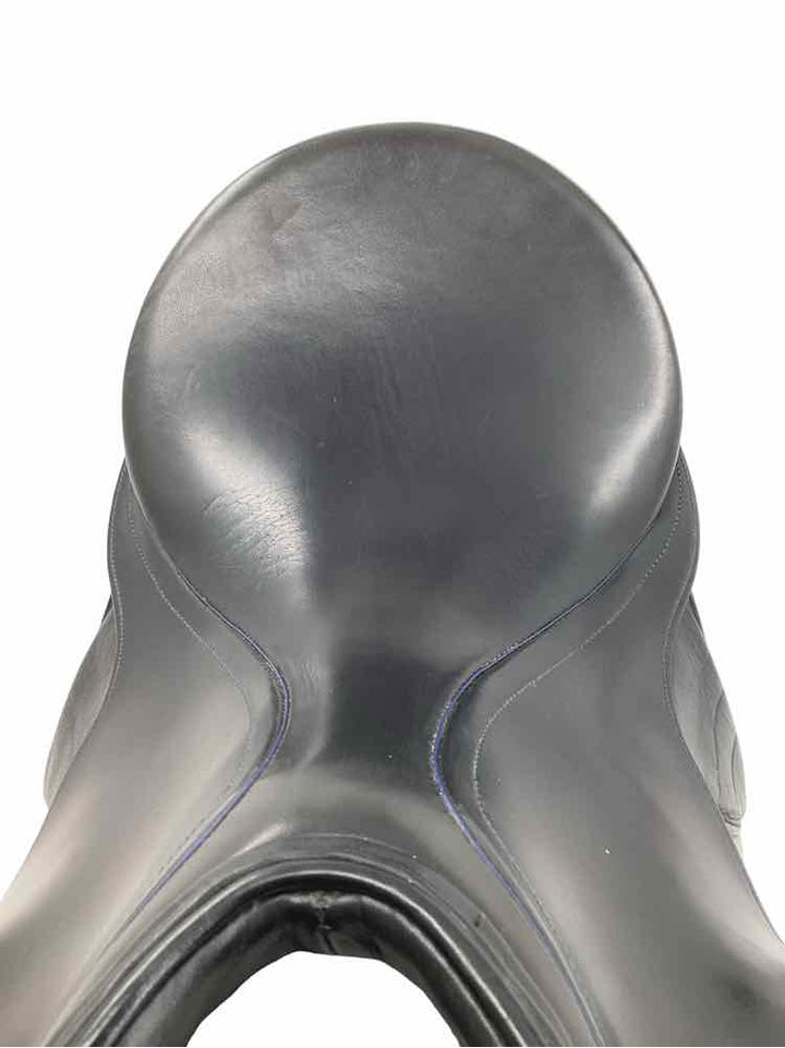 17" Kieffer used dressage saddle B