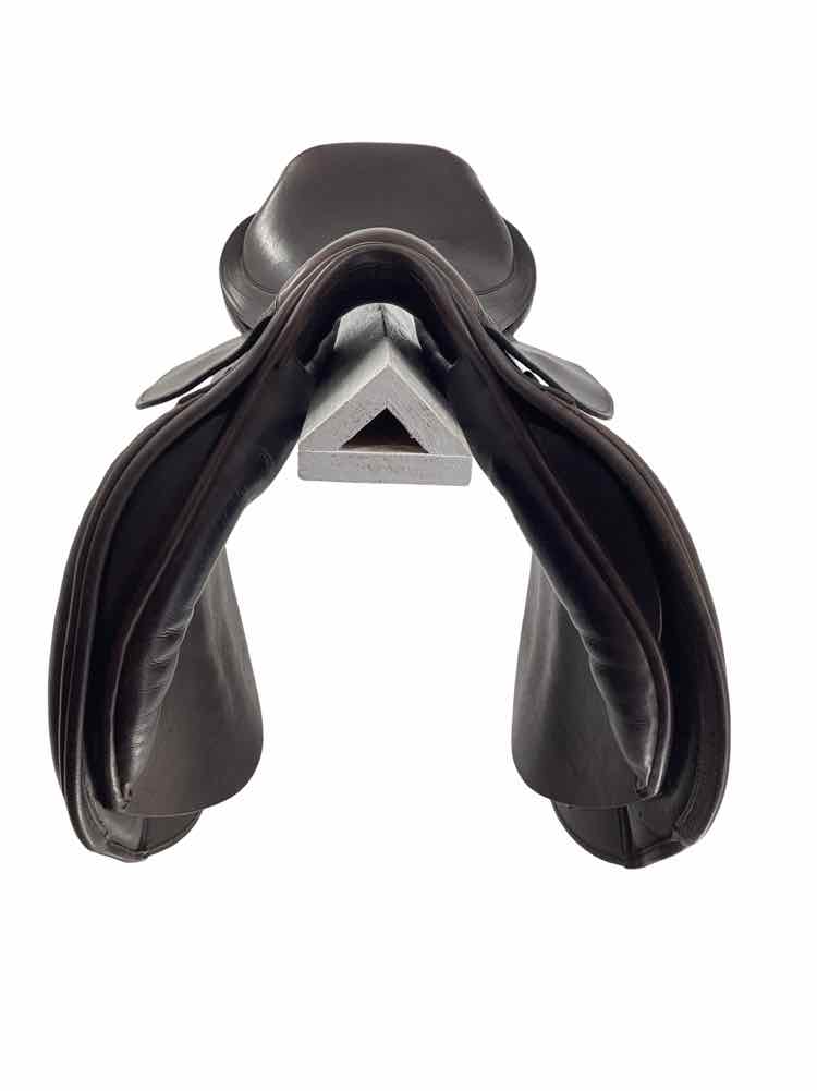 17.5" County stabilizer used close contact saddle