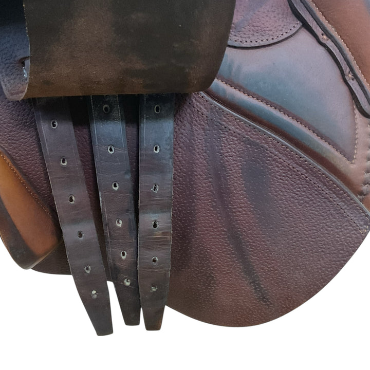 17" CWD SE01 Medium Used Hunter/Jumper Saddle - H