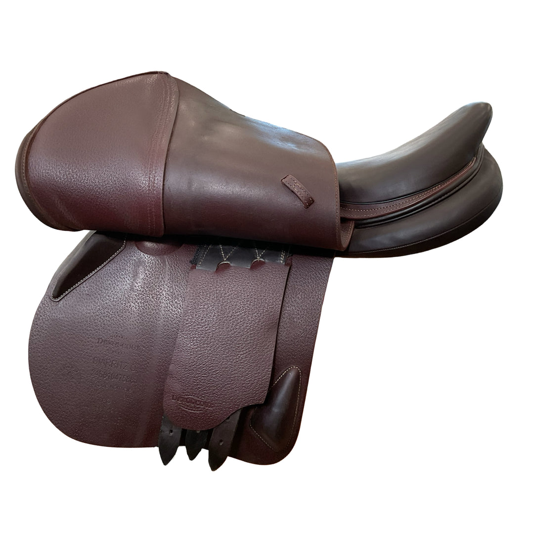 17" Devoucoux Biarritz O Medium Used Hunter/Jumper Saddle