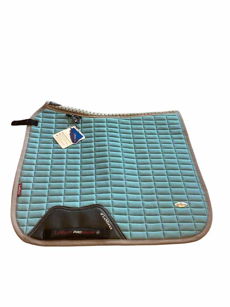 NEW light blue large dressage saddle pad B