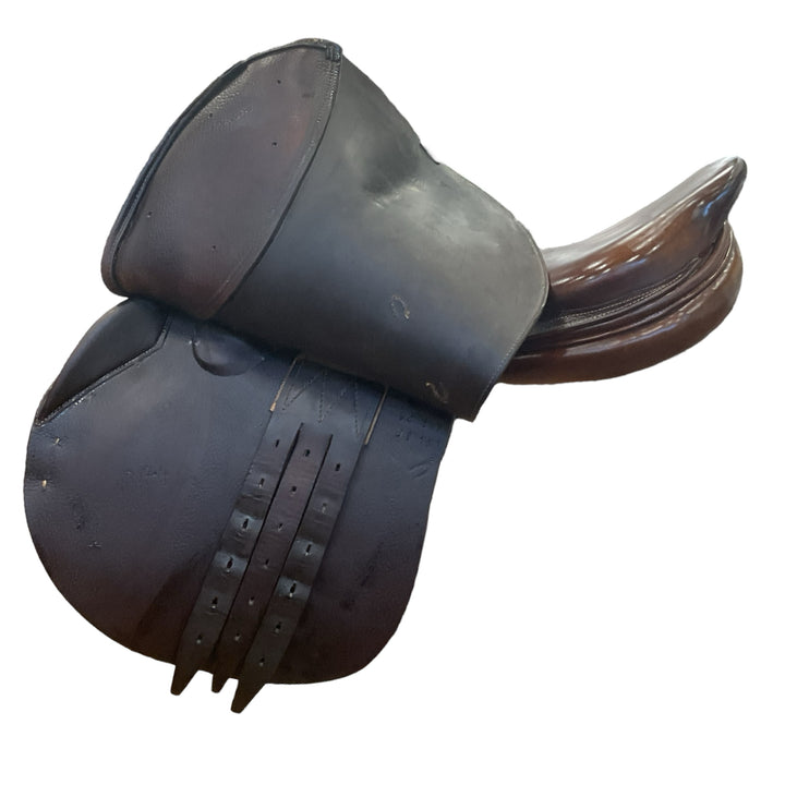 16.5" Bruno Delgrange Medium Used Hunter/Jumper Saddle - H