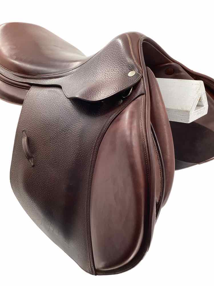 17" Arion close contact saddle