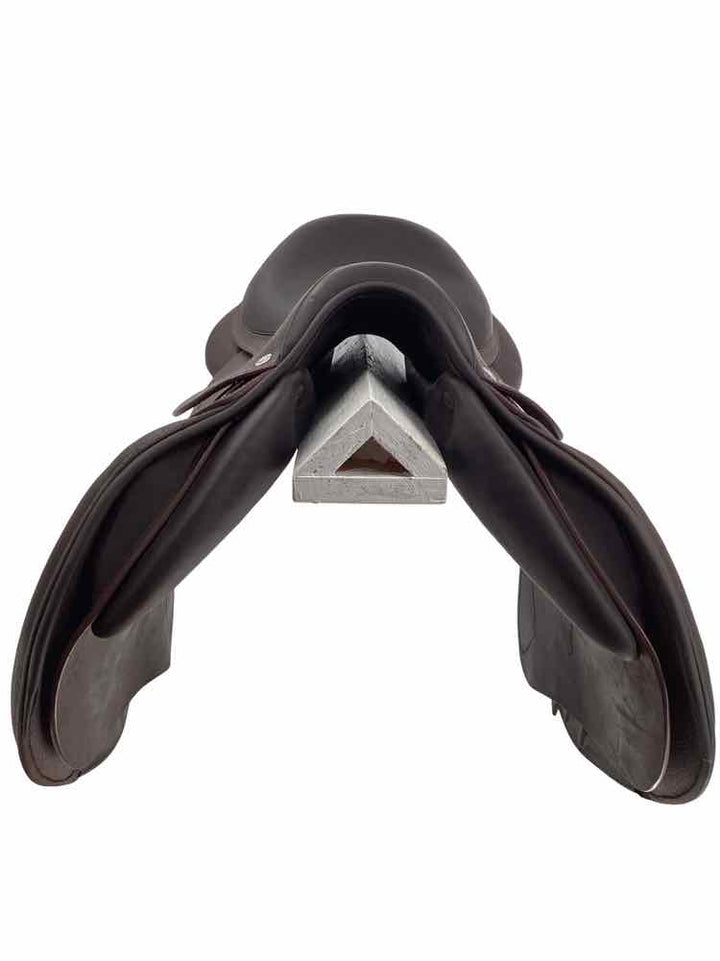 16.5" Devoucoux used close contact saddle has cover B