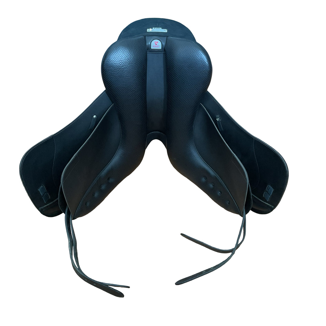 18" Wintec Isabell Icon Adjustable Used Dressage Saddle