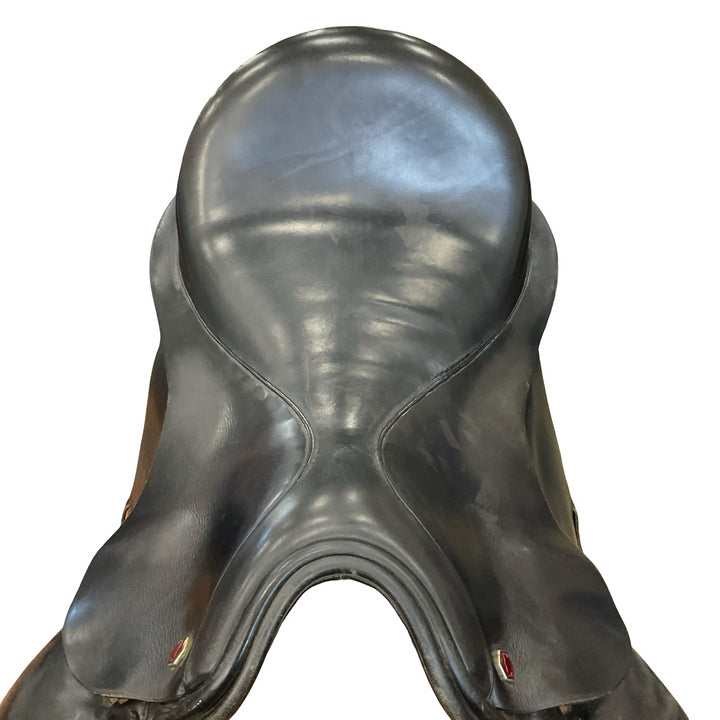 18" Albion Legend Medium Used Dressage Saddle