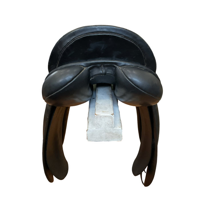 18" County Competitor Wide Used Dressage Saddle