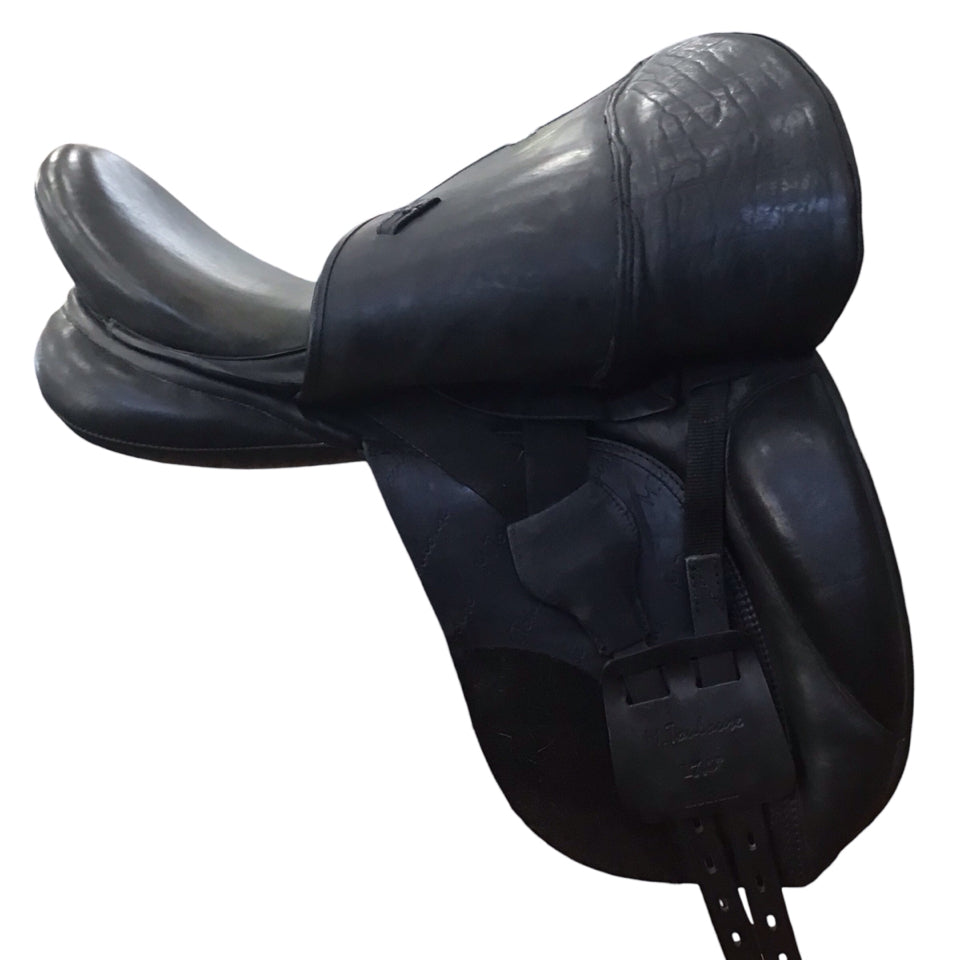 17.5" M. Toulouse Aachen Medium Used Dressage Saddle - H