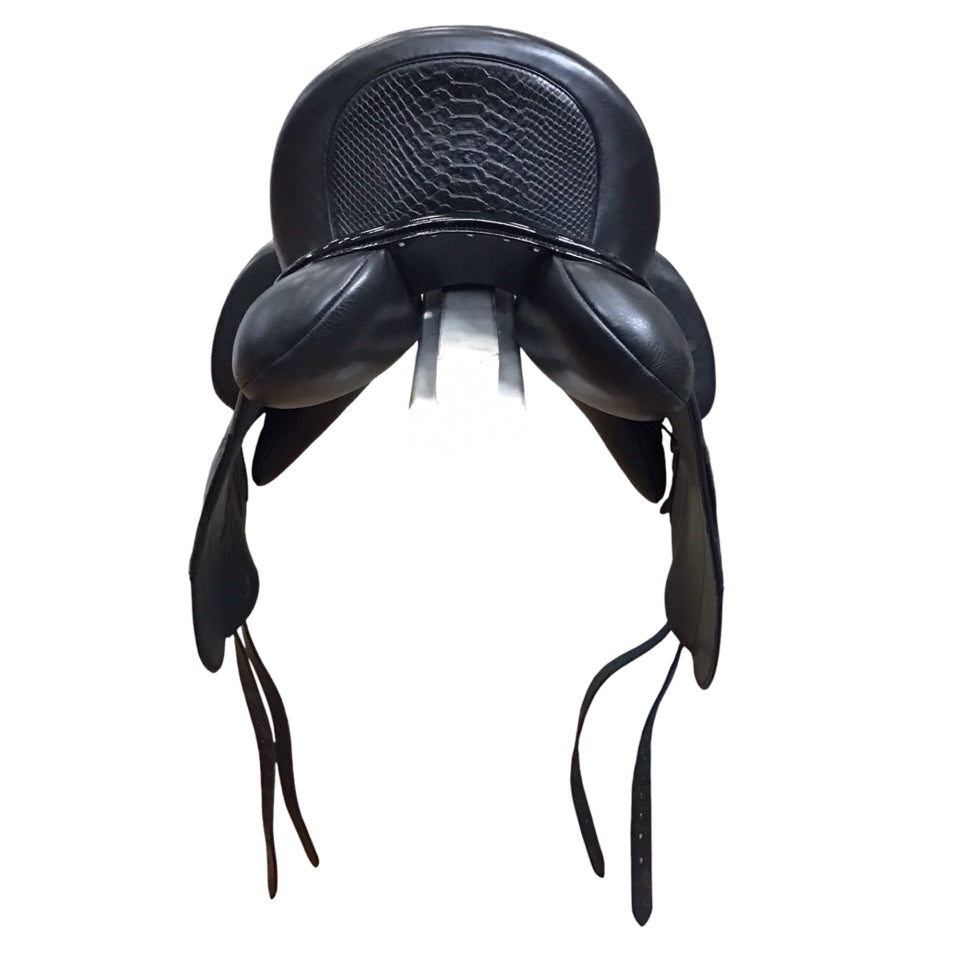 17.5" Tota Comfort System Freedom PRO 2 Medium Used Dressage Saddle - H