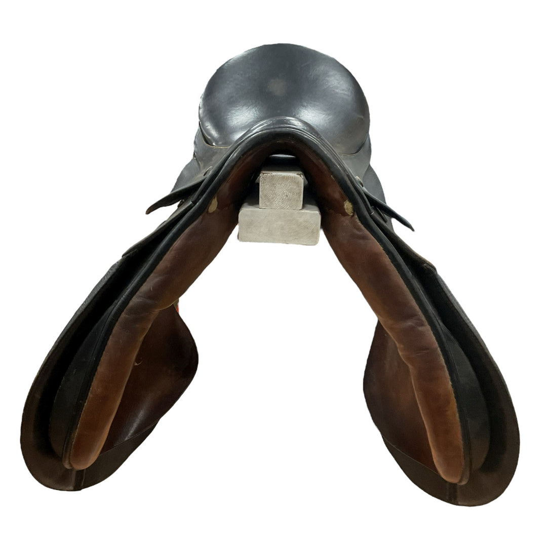 17" Stubben Siegfried 31cm Med/Wide Used All Purpose Saddle - H