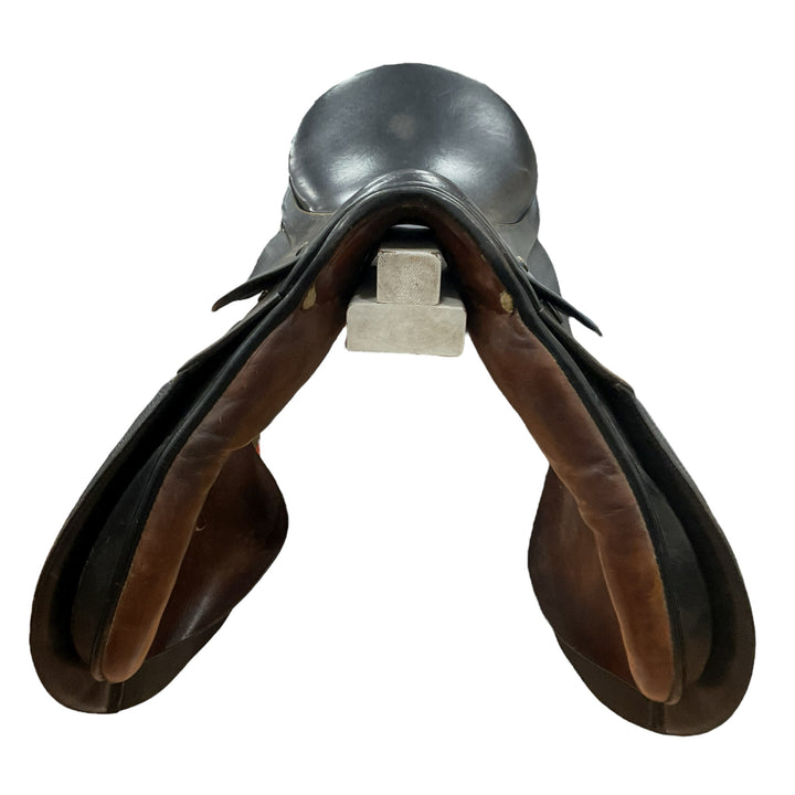 17" Stubben Siegfried 31cm Med/Wide Used All Purpose Saddle - H