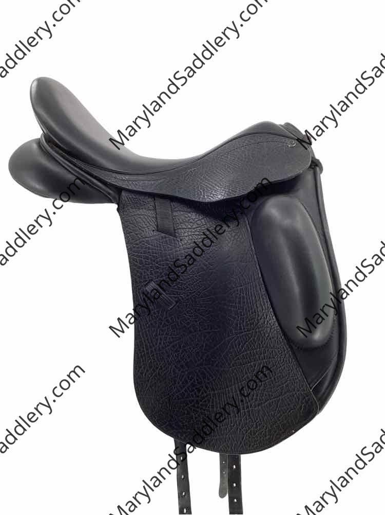 18" County used dressage saddle B