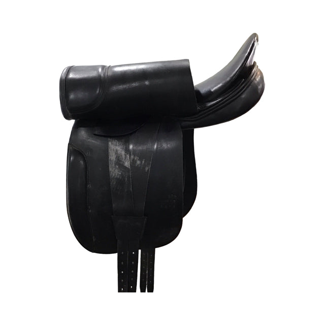 17.5" Ashley & Clarke Carlisle Medium Used Dressage Saddle - H