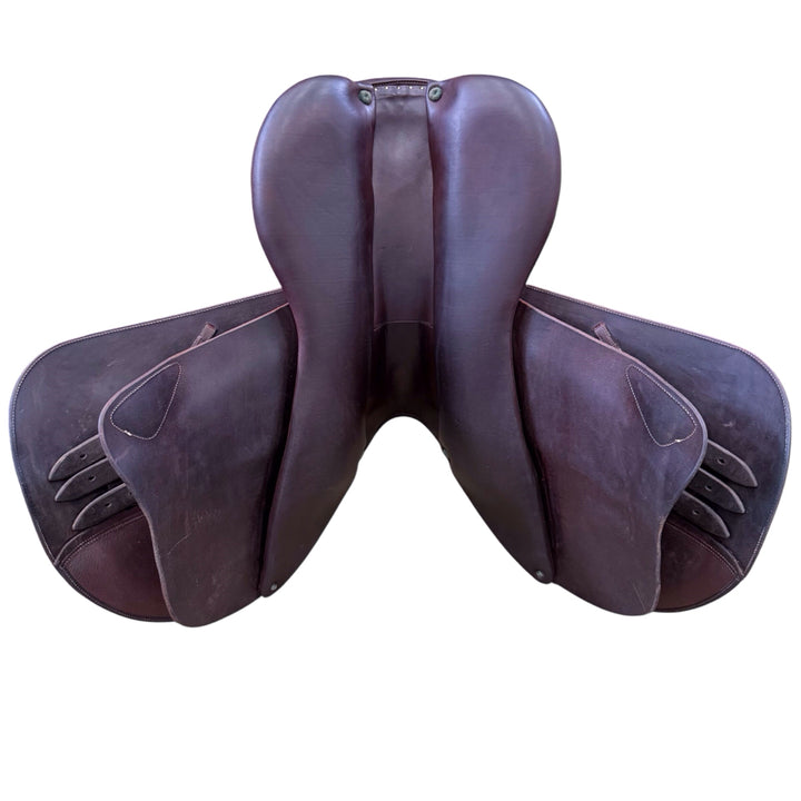 18" Devoucoux Biarritz O Medium Used Hunter/Jumper Saddle - H