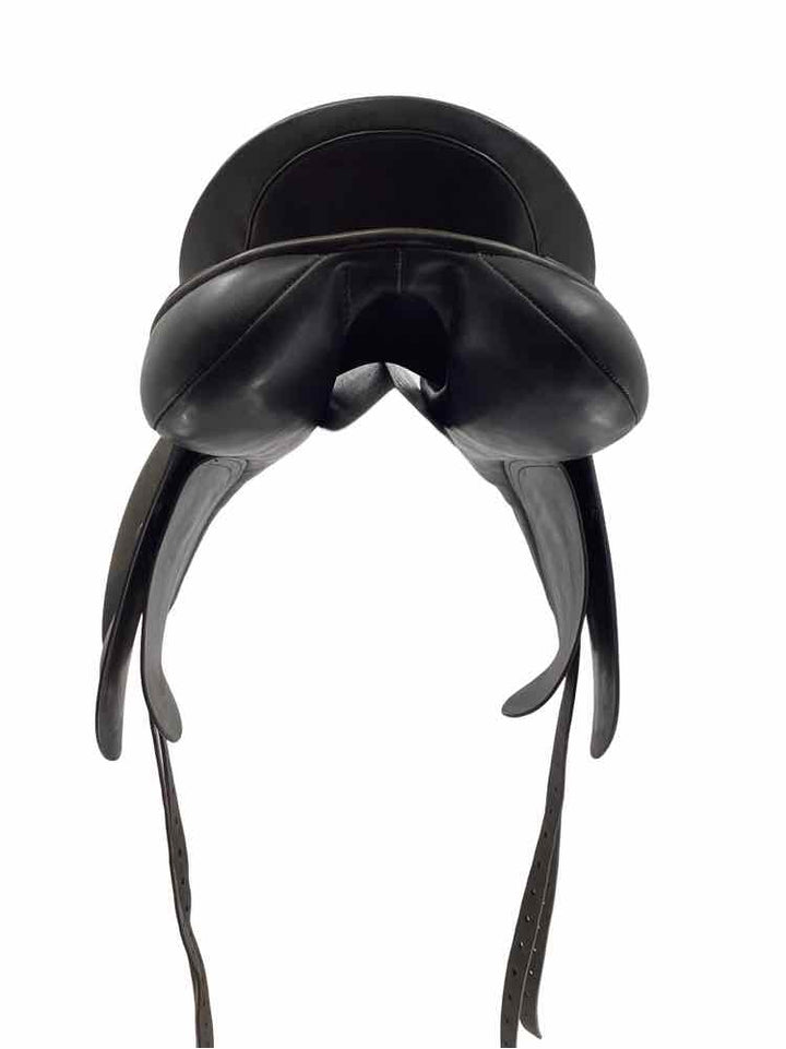17.5" Albion used dressage saddle B