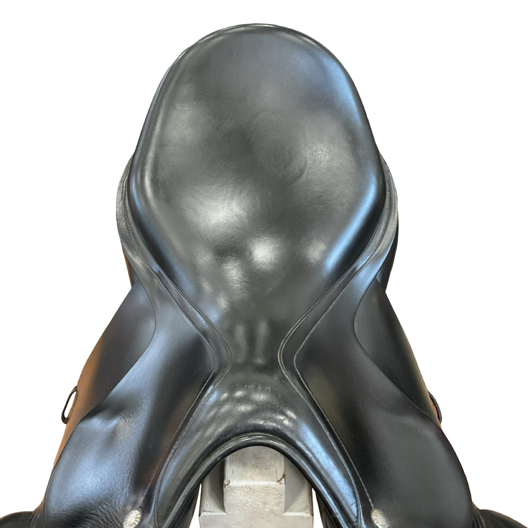 17.5" Amerigo Med/Wide Used Dressage Saddle