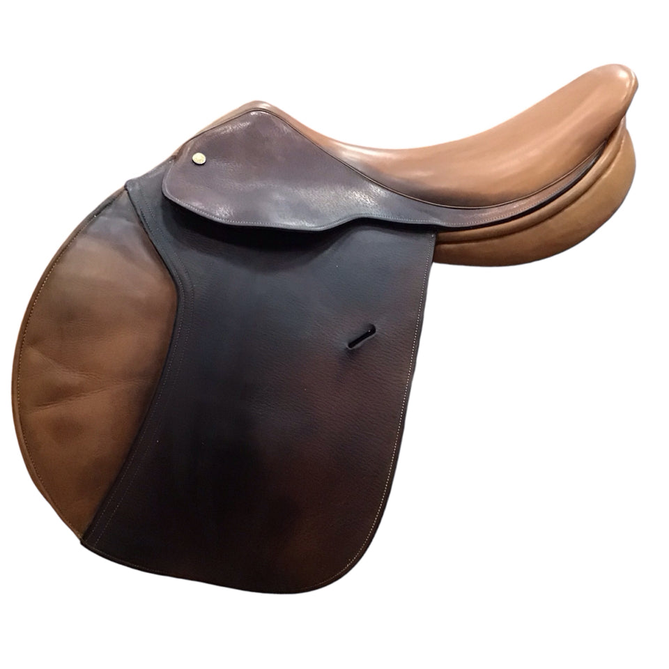 17.5" Crosby Centennial Wide Used Hunter/Jumper Saddle - H