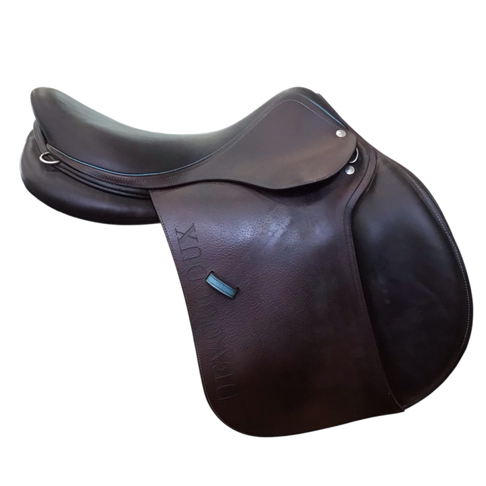 17" Devoucoux Biarritz O Medium Used Hunter/Jumper Saddle - H
