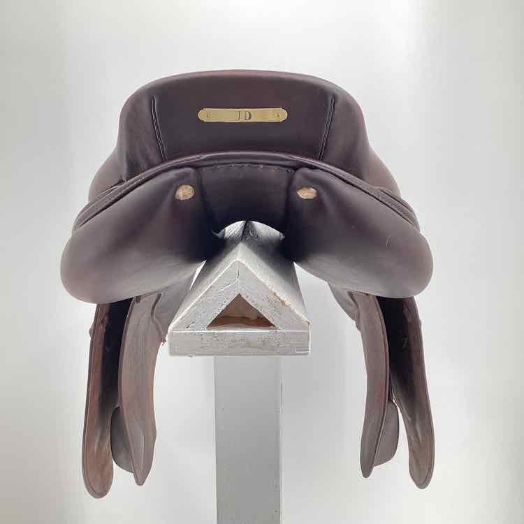 18" CWD Hunter used close contact saddle B