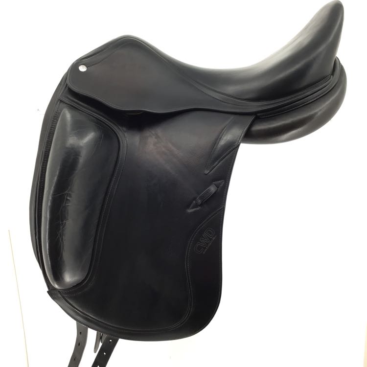 17.5" CWD 3XL flap used dressage saddle B