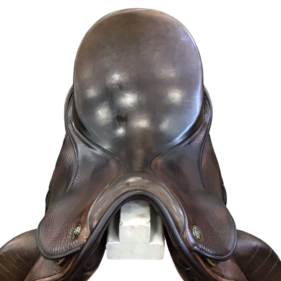 17" Hennig Wide Used Dressage Saddle - H
