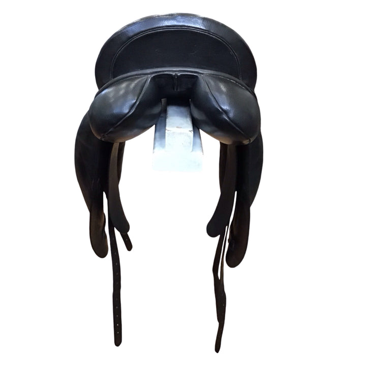 17" County Connection Med/Wide Used Dressage Saddle - H