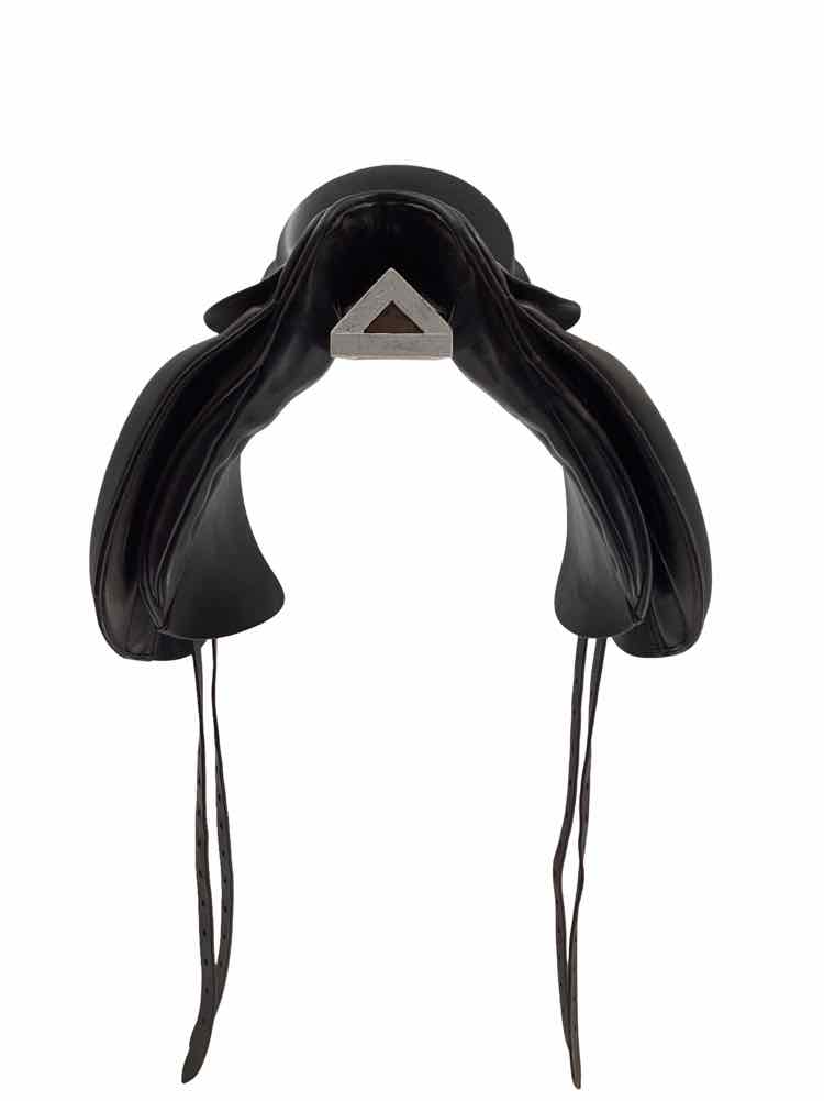 17.5" Albion used dressage saddle B