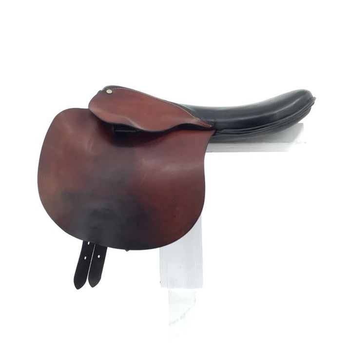 18" No Brand Full tree race/ exercise saddle B