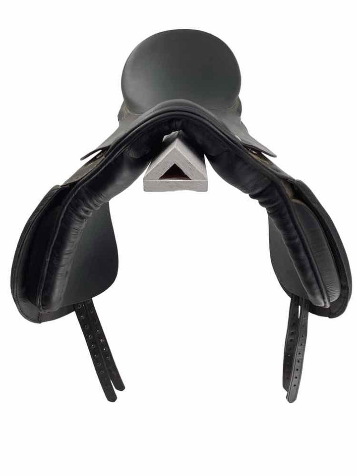 19" Ascot used all purpose saddle