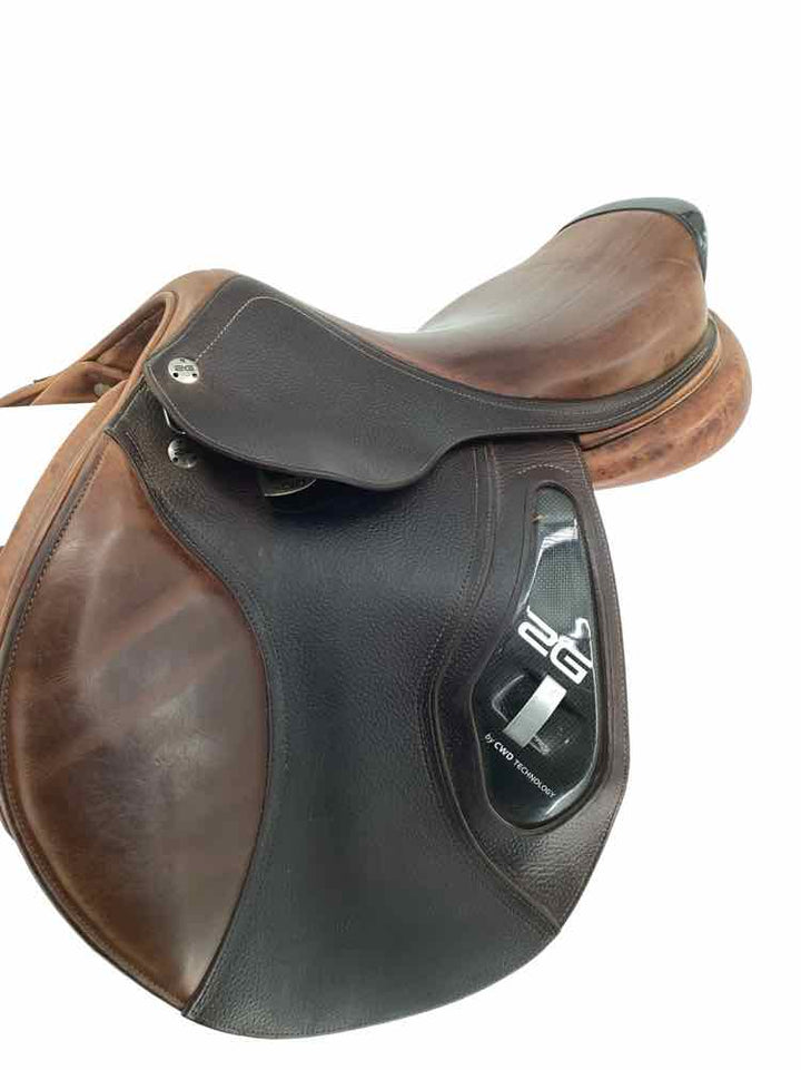 17" CWD SE17 S2 TR 2C used close contact jump saddle B