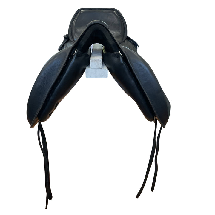 S1 (16-17") DP Saddlery Majestro Adjustable Used Baroque Style English Saddle