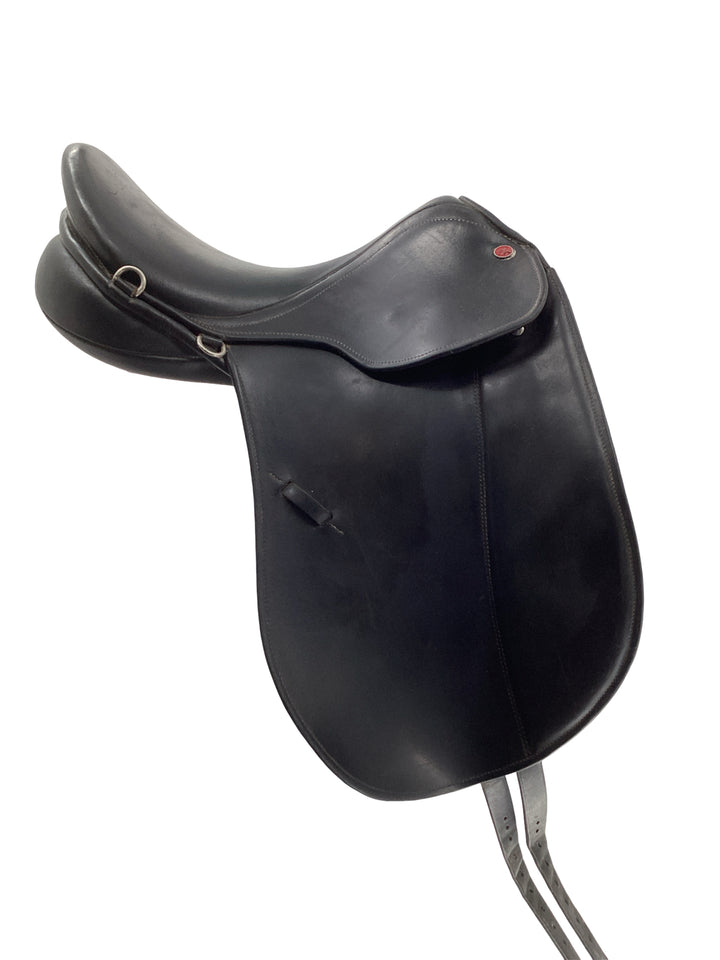 17.5" Courbette used dressage saddle