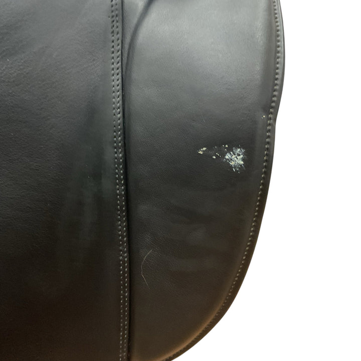 18" Stubben Genesis De Luxe 29cm Medium Used Dressage Saddle - H