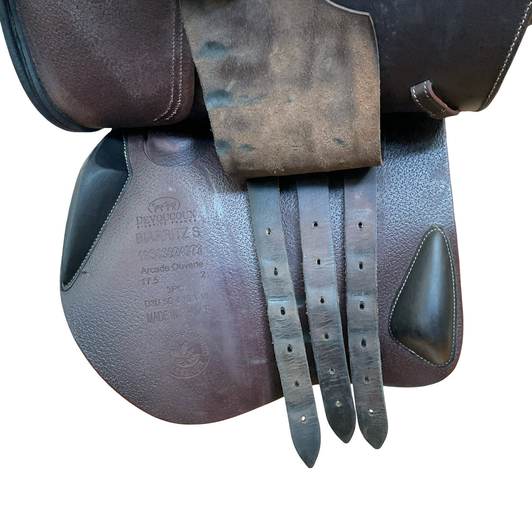 17.5" Devoucoux Biarritz S Wide Used Hunter/Jumper Saddle