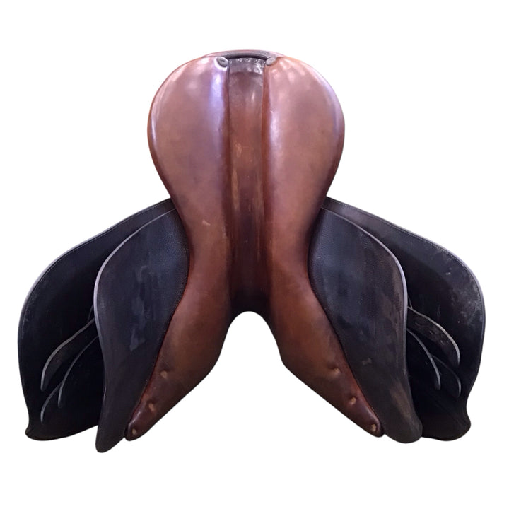 18" Butet Medium Used Hunter/Jumper Saddle - H