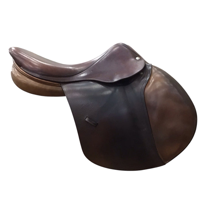 17.5" Devoucoux Socoa Medium Used Hunter/Jumper Saddle - H