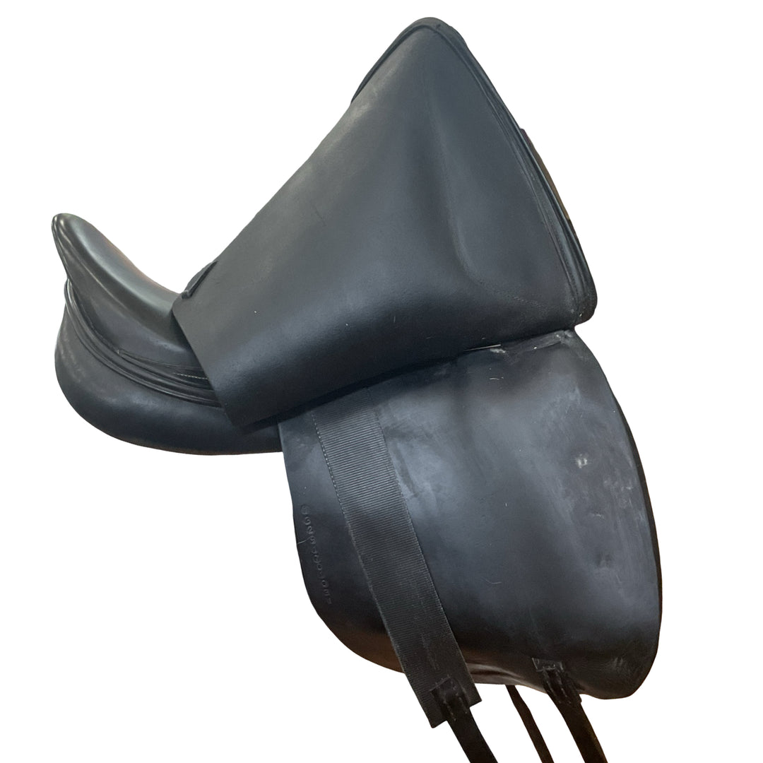 17" Verhan Odyssey Wide Used Dressage Saddle
